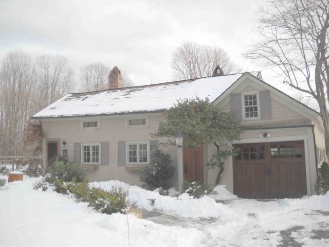 Building photograph for 4 MINE HILL RD